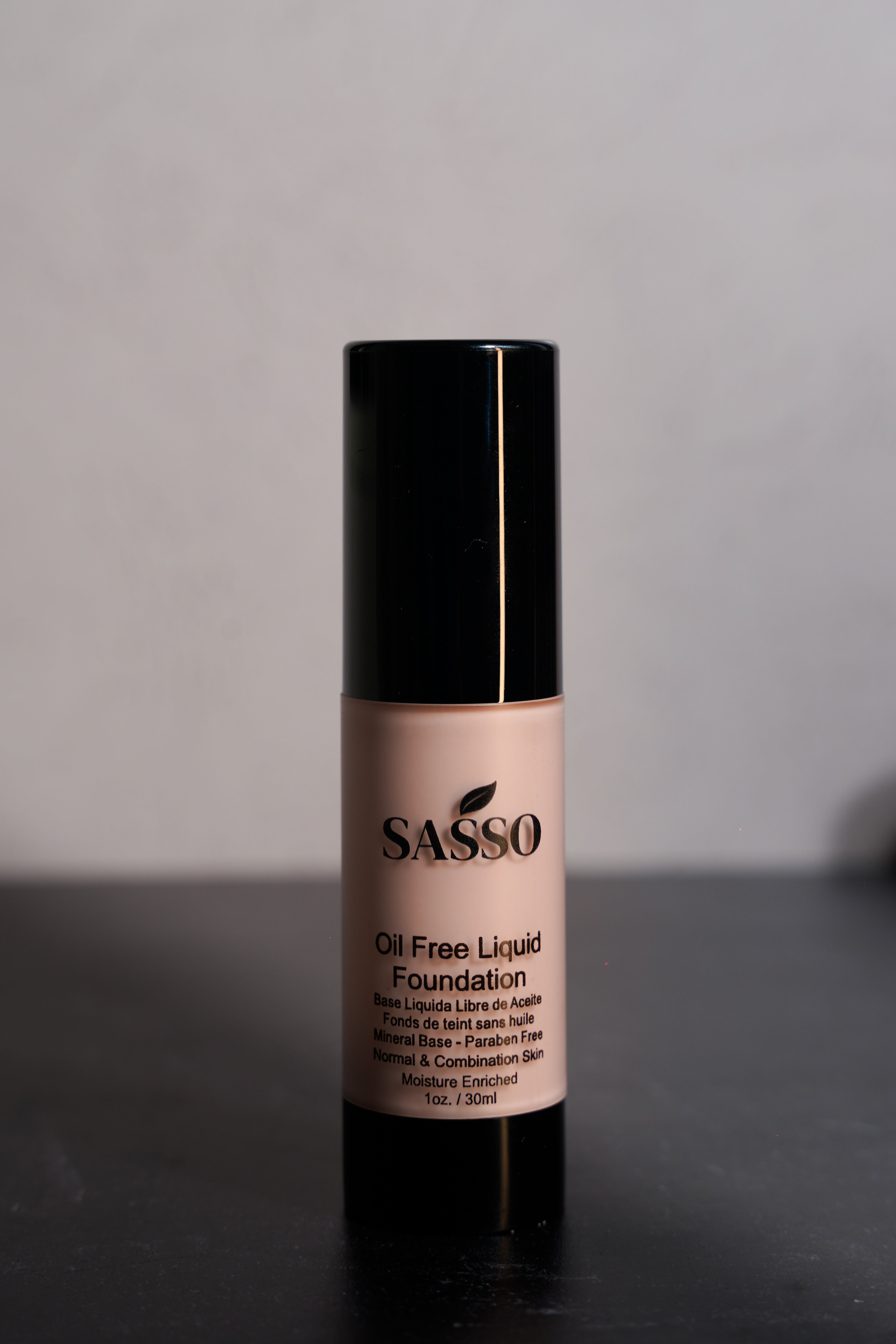 Light Porcelain Oil Free Foundation
